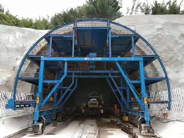  tunnel waterproofing board laying trolley