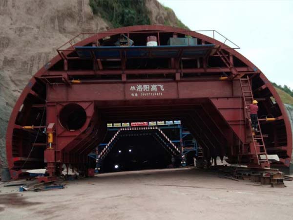 Two-lane highway lining trolley